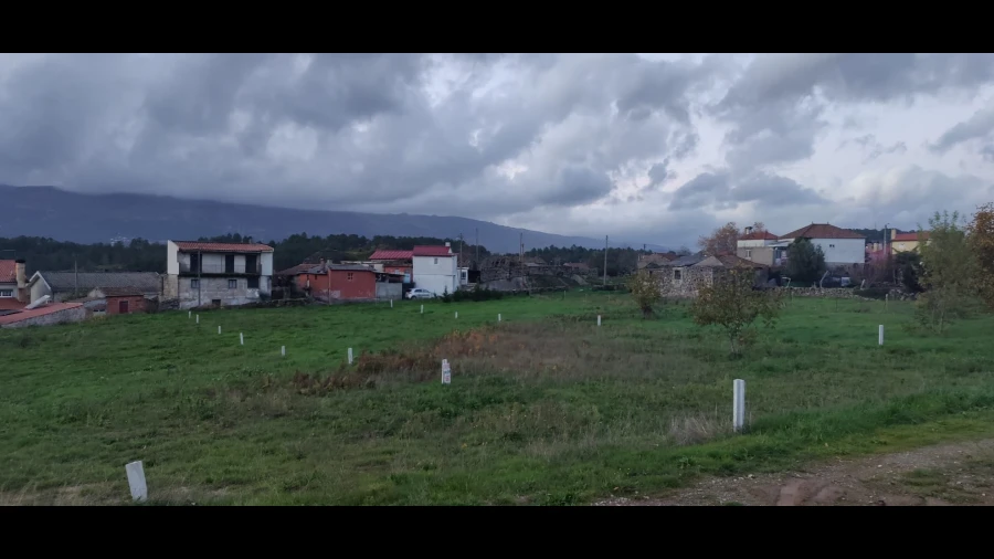 Terreno para Venda em Mouçós e Lamares