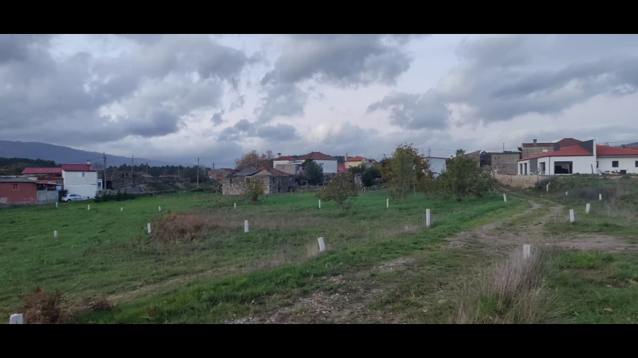 Terreno para Venda em Mouçós e Lamares