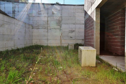 Moradia T2 para Venda em Rio Mau e Arcos