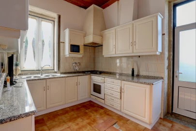 Moradia T3 para Venda em Aver-O-Mar, Amorim e Terroso