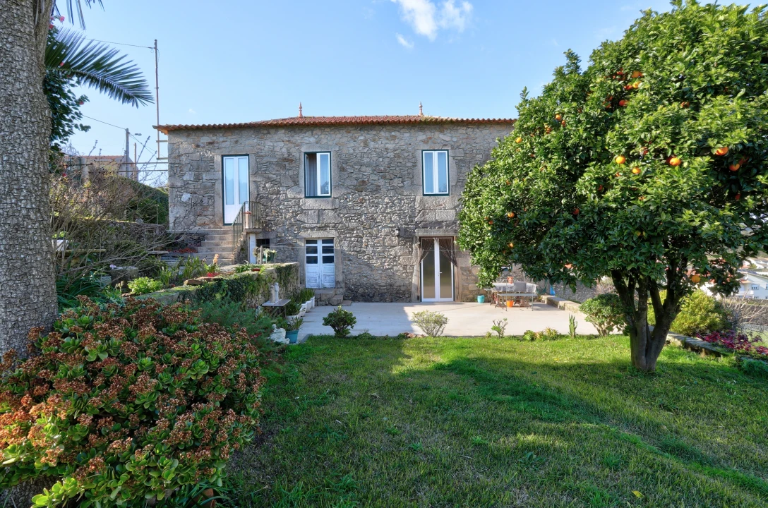 Moradia T3 para Venda em Aver-O-Mar, Amorim e Terroso Foto 1