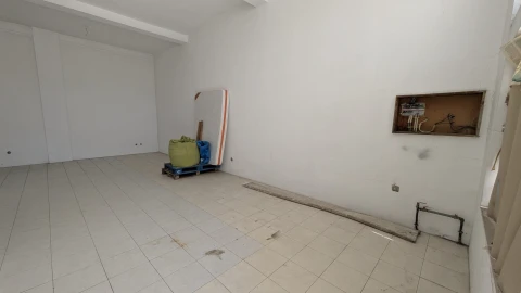 Loja para Venda em Póvoa de Varzim, Beiriz e Argivai