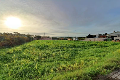 Terreno para Venda em Guilhabreu