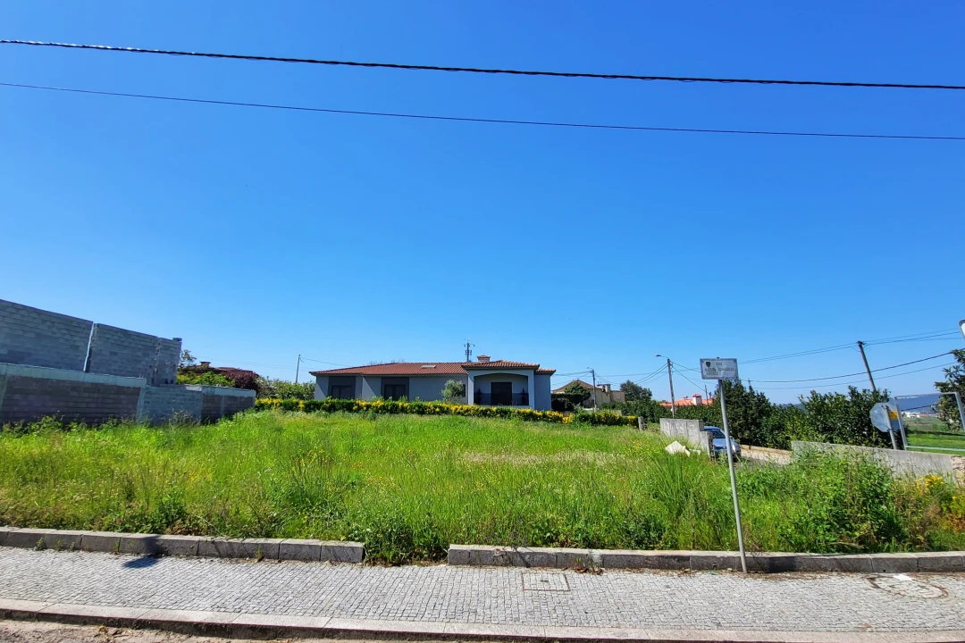 Terreno para Venda em Balazar Foto 1