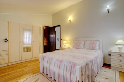 Moradia T4 para Venda em Póvoa de Varzim, Beiriz e Argivai