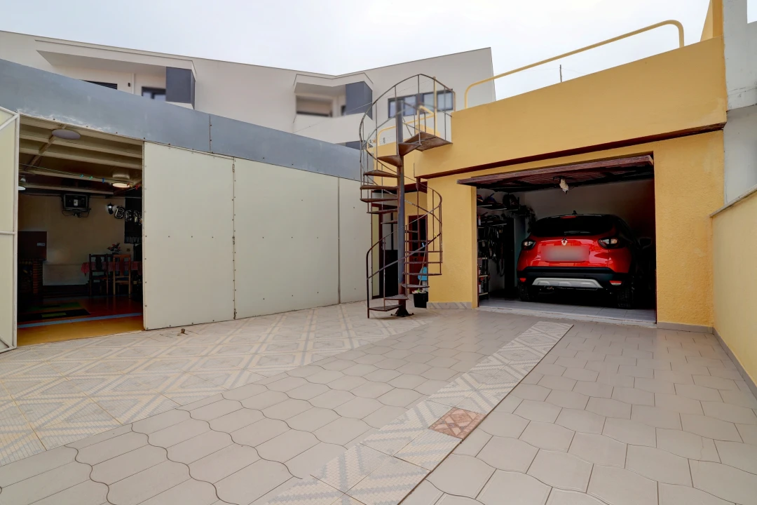 Moradia T4 para Venda em Póvoa de Varzim, Beiriz e Argivai Foto 32