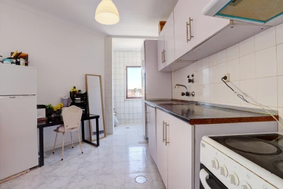 Apartamento T1 para Venda em Azurara