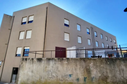 Apartamento T1 para Venda em Azurara