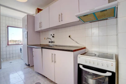 Apartamento T1 para Venda em Azurara
