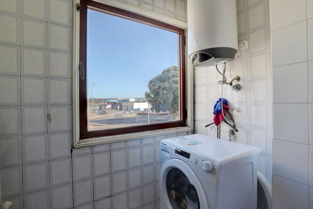 Apartamento T1 para Venda em Azurara Foto 15