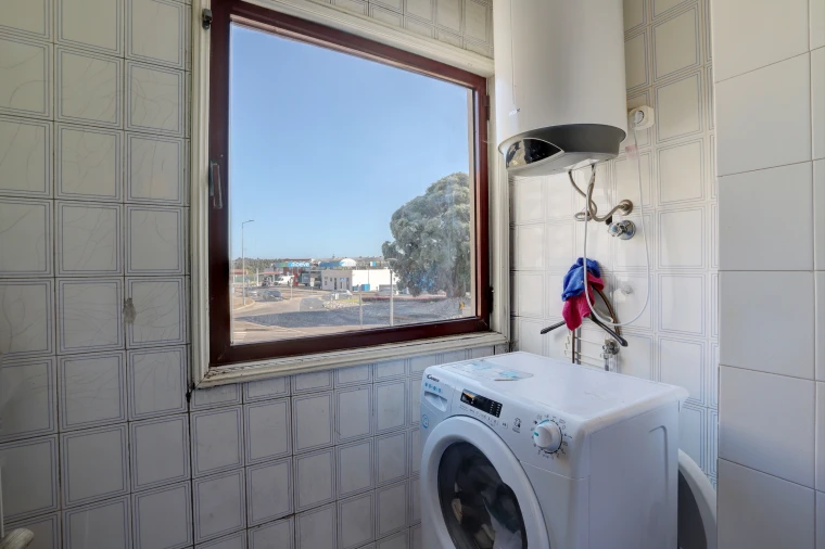 Apartamento T1 para Venda em Azurara Foto 15