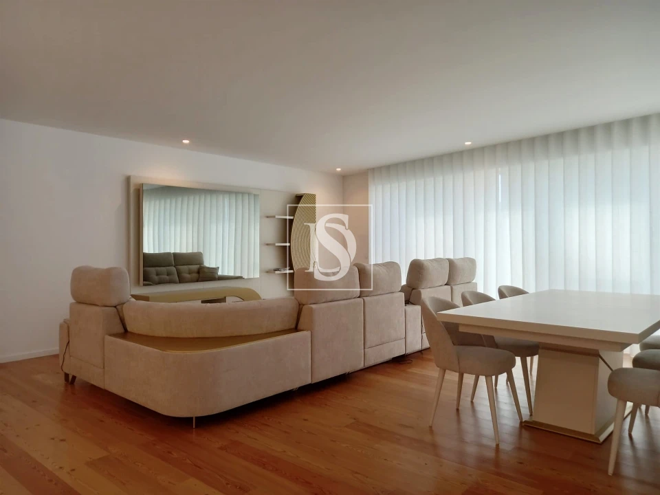 Apartamento T3 para Arrendamento em Canidelo Foto 1