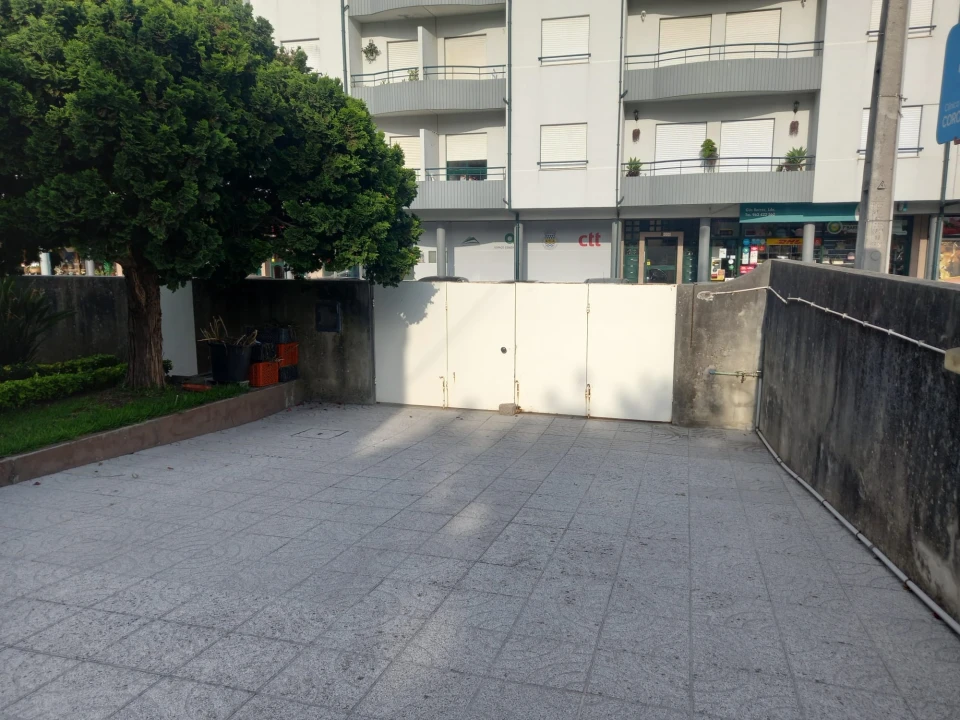 Moradia T4 para Venda em Coronado (São Romão e São Mamede) Foto 4