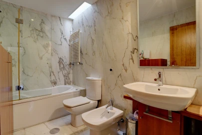 Moradia T3 para Venda em Nogueira e Silva Escura