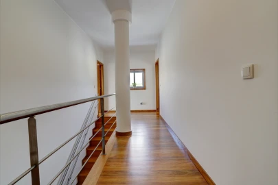 Moradia T3 para Venda em Nogueira e Silva Escura