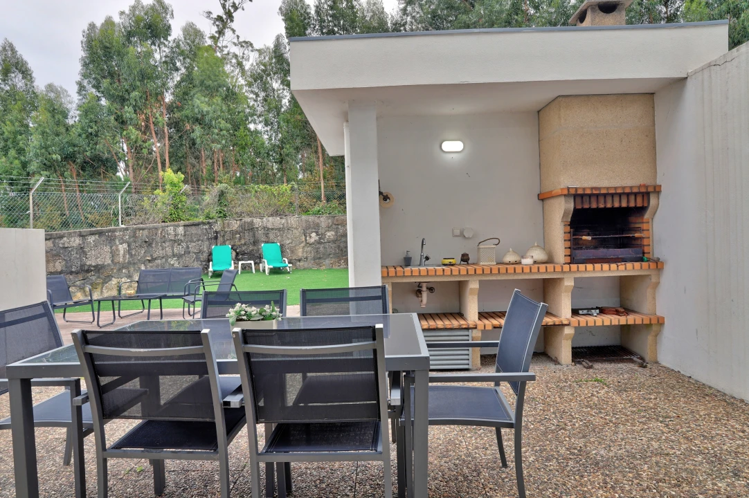 Moradia T3 para Venda em Nogueira e Silva Escura Foto 34