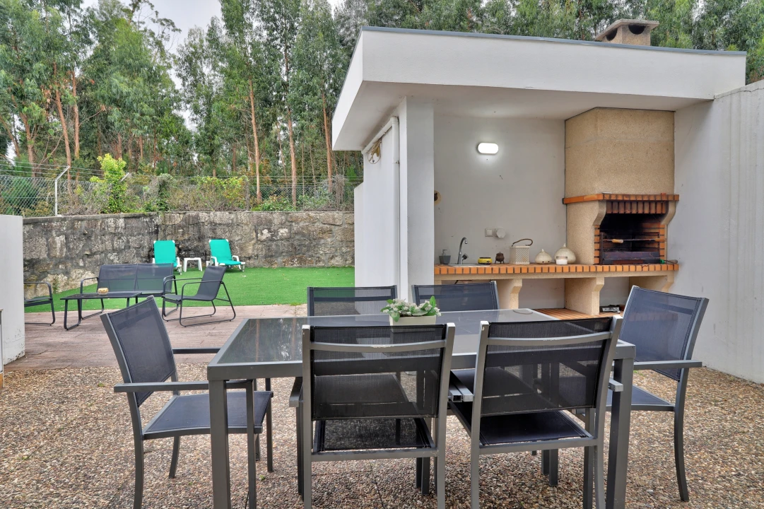 Moradia T3 para Venda em Nogueira e Silva Escura Foto 1