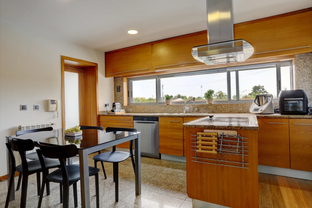 Moradia T3 para Venda em Nogueira e Silva Escura Foto 29