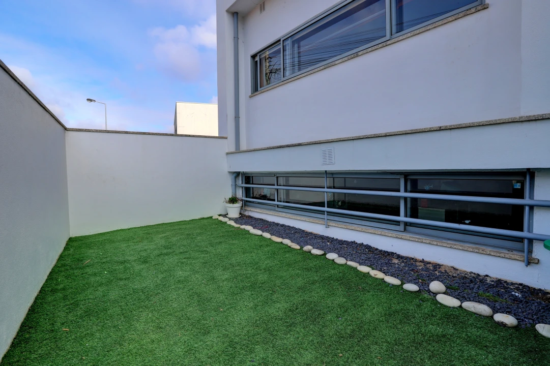 Moradia T3 para Venda em Nogueira e Silva Escura Foto 38