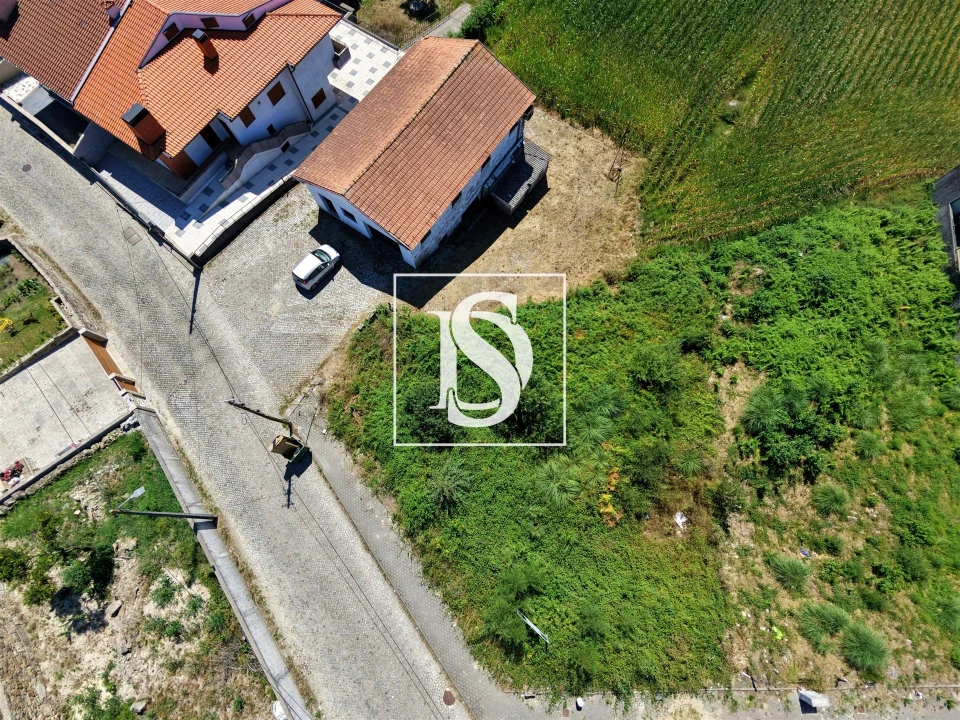 Terreno para Venda em Coronado (São Romão e São Mamede) Foto 1