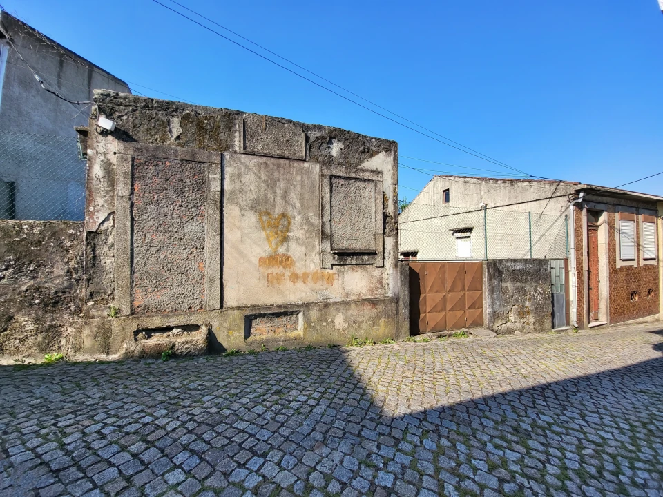 Terreno para Venda em Pedrouços Foto 1