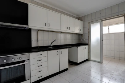 Apartamento T3 para Venda em Arvore