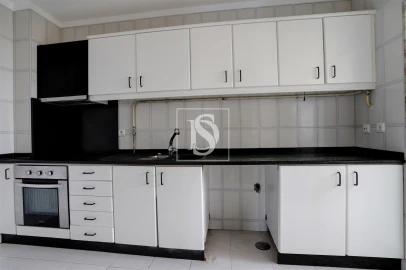 Apartamento T3 para Venda em Arvore