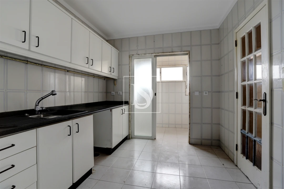 Apartamento T3 para Venda em Arvore Foto 8