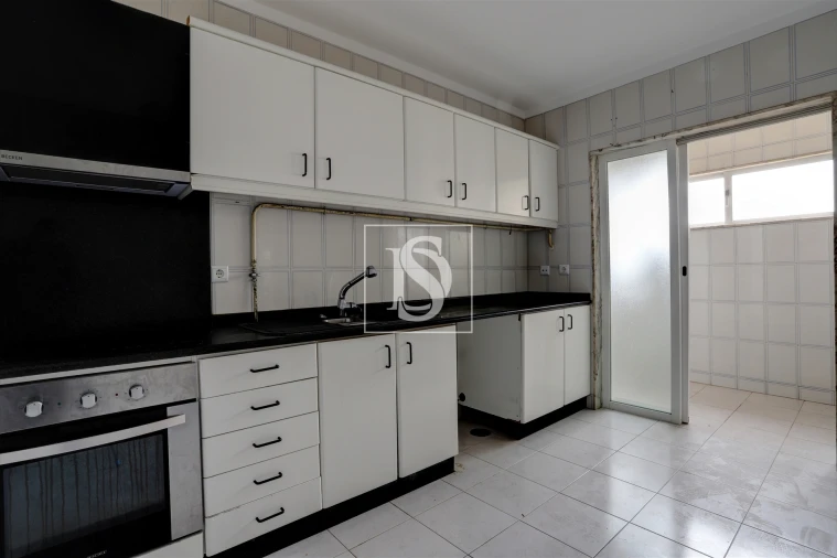 Apartamento T3 para Venda em Arvore Foto 9