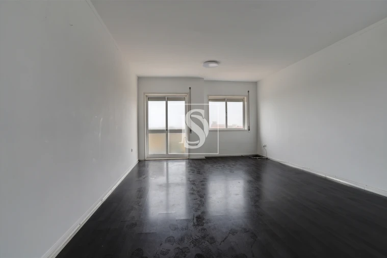 Apartamento T3 para Venda em Arvore Foto 2