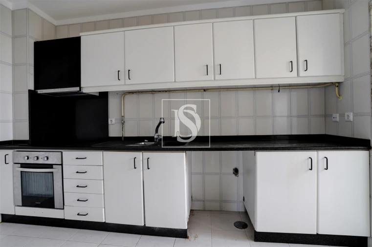 Apartamento T3 para Venda em Arvore Foto 10