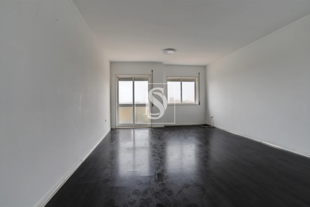 Apartamento T3 para Venda em Arvore Foto 2