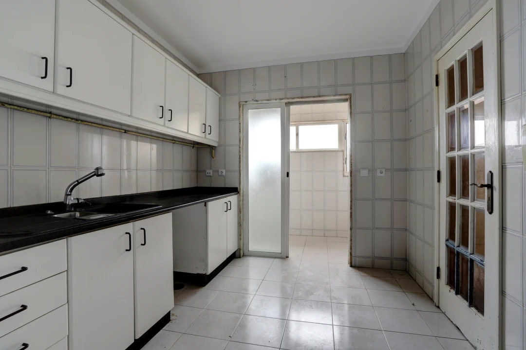 Apartamento T3 para Venda em Arvore Foto 3