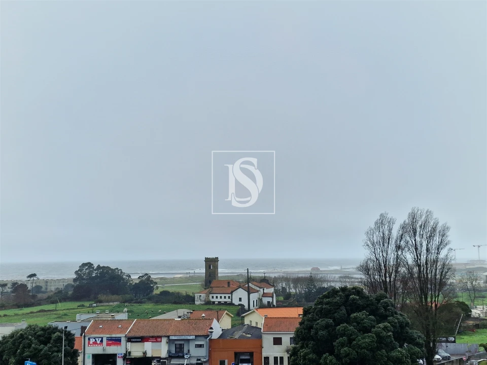 Apartamento T3 para Venda em Arvore Foto 1