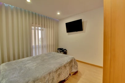 Apartamento T3 para Venda em Póvoa de Varzim, Beiriz e Argivai