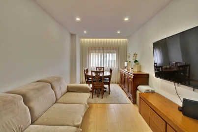 Apartamento T3 para Venda em Póvoa de Varzim, Beiriz e Argivai