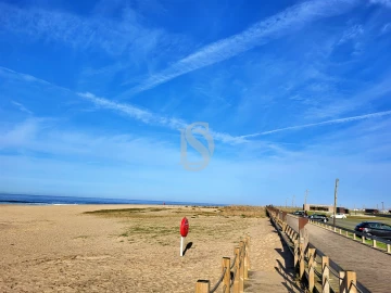 Apartamento T2 para Venda em Aver-O-Mar, Amorim e Terroso