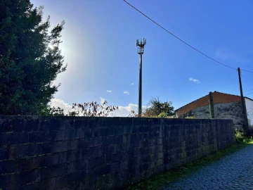 Terreno para Venda em Retorta e Tougues