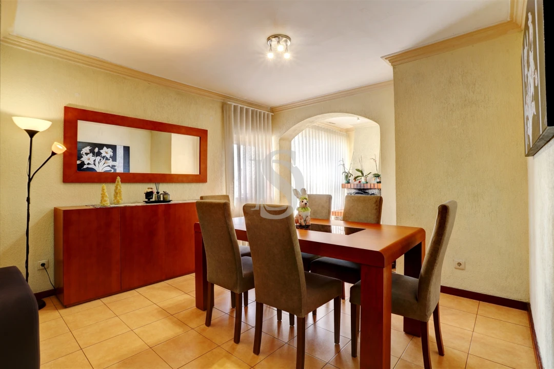 Apartamento T3 para Venda em Aver-O-Mar, Amorim e Terroso Foto 1