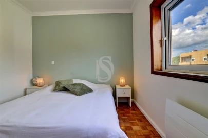 Apartamento T3 para Venda em Retorta e Tougues