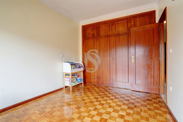Apartamento T3 para Venda em Retorta e Tougues Foto 22