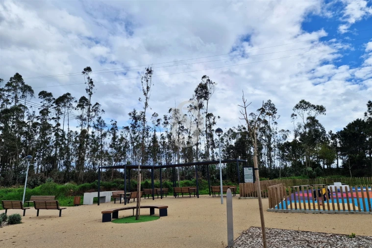 Apartamento T3 para Venda em Retorta e Tougues Foto 30