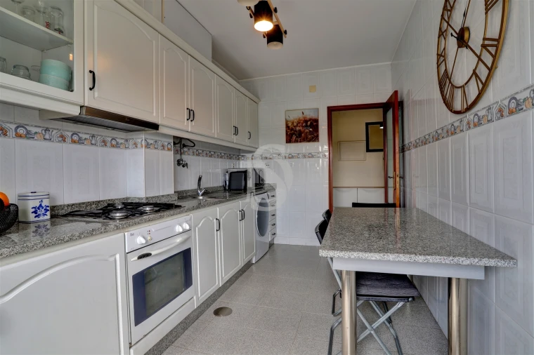 Apartamento T3 para Venda em Retorta e Tougues Foto 12