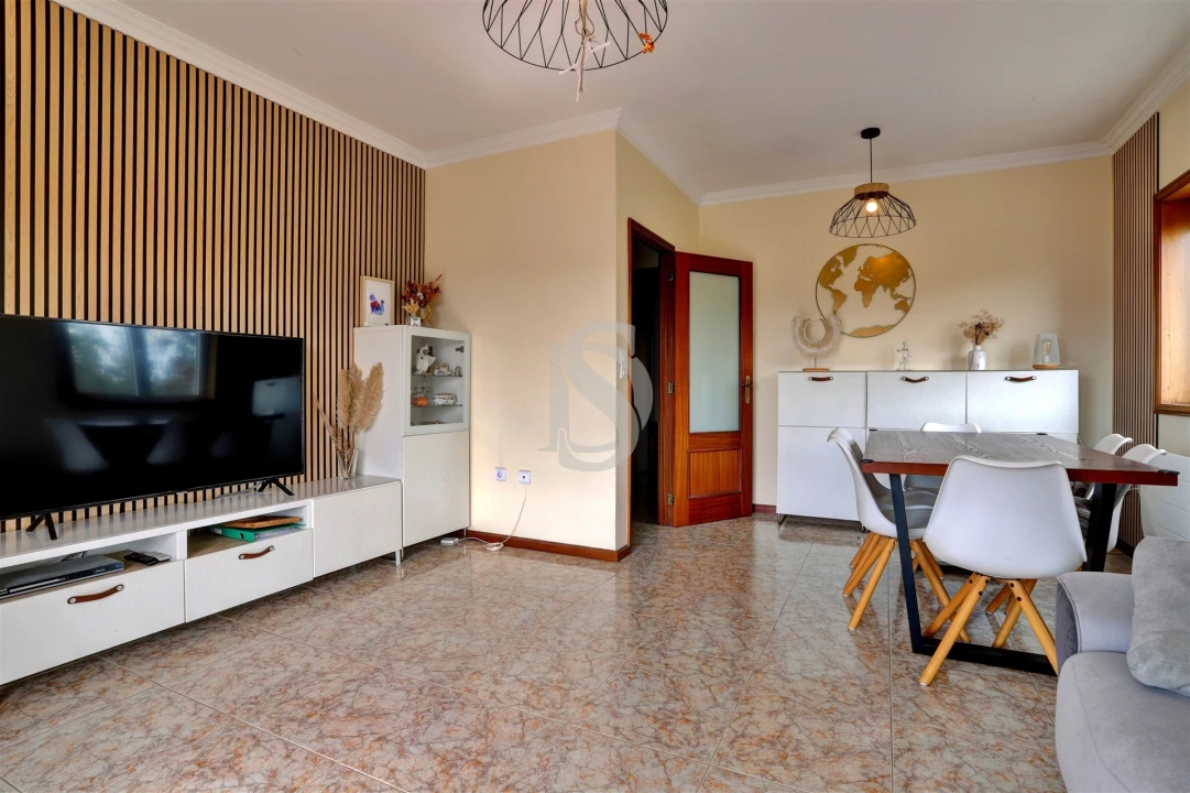 Apartamento T3 para Venda em Retorta e Tougues Foto 7
