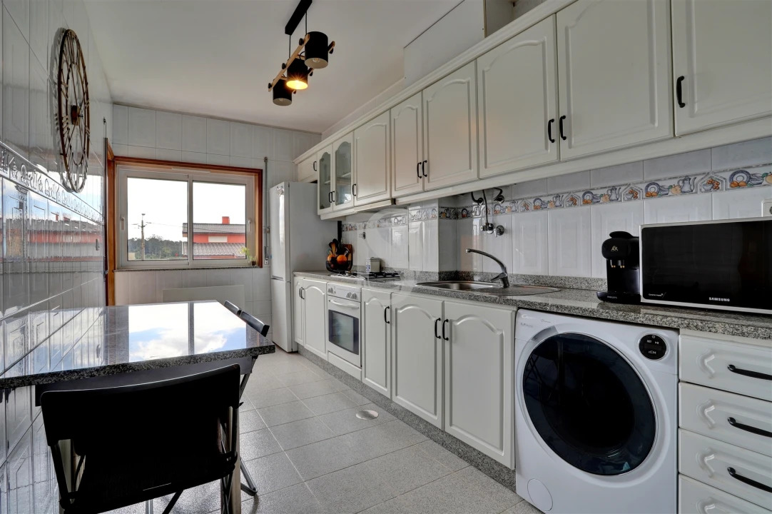 Apartamento T3 para Venda em Retorta e Tougues Foto 9