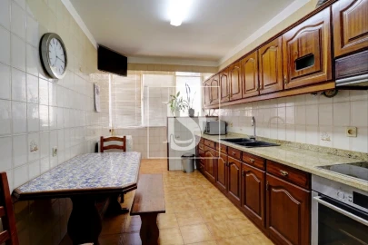 Apartamento T4 para Venda em Póvoa de Varzim, Beiriz e Argivai