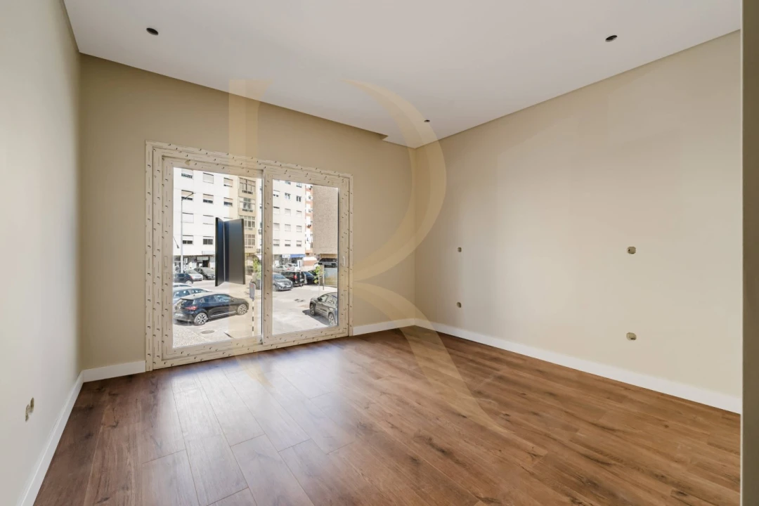 Moradia T4 para Venda em Seixal, Arrentela e Aldeia de Paio Pires Foto 27