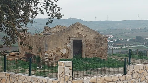 Moradia T0 para Venda em Cardosas