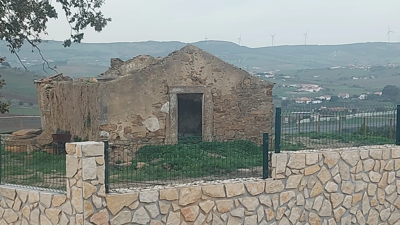 Moradia T0 para Venda em Cardosas Foto 12