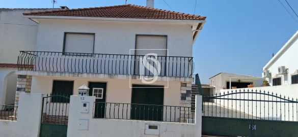 Moradia T5 para Venda em Coruche, Fajarda e Erra